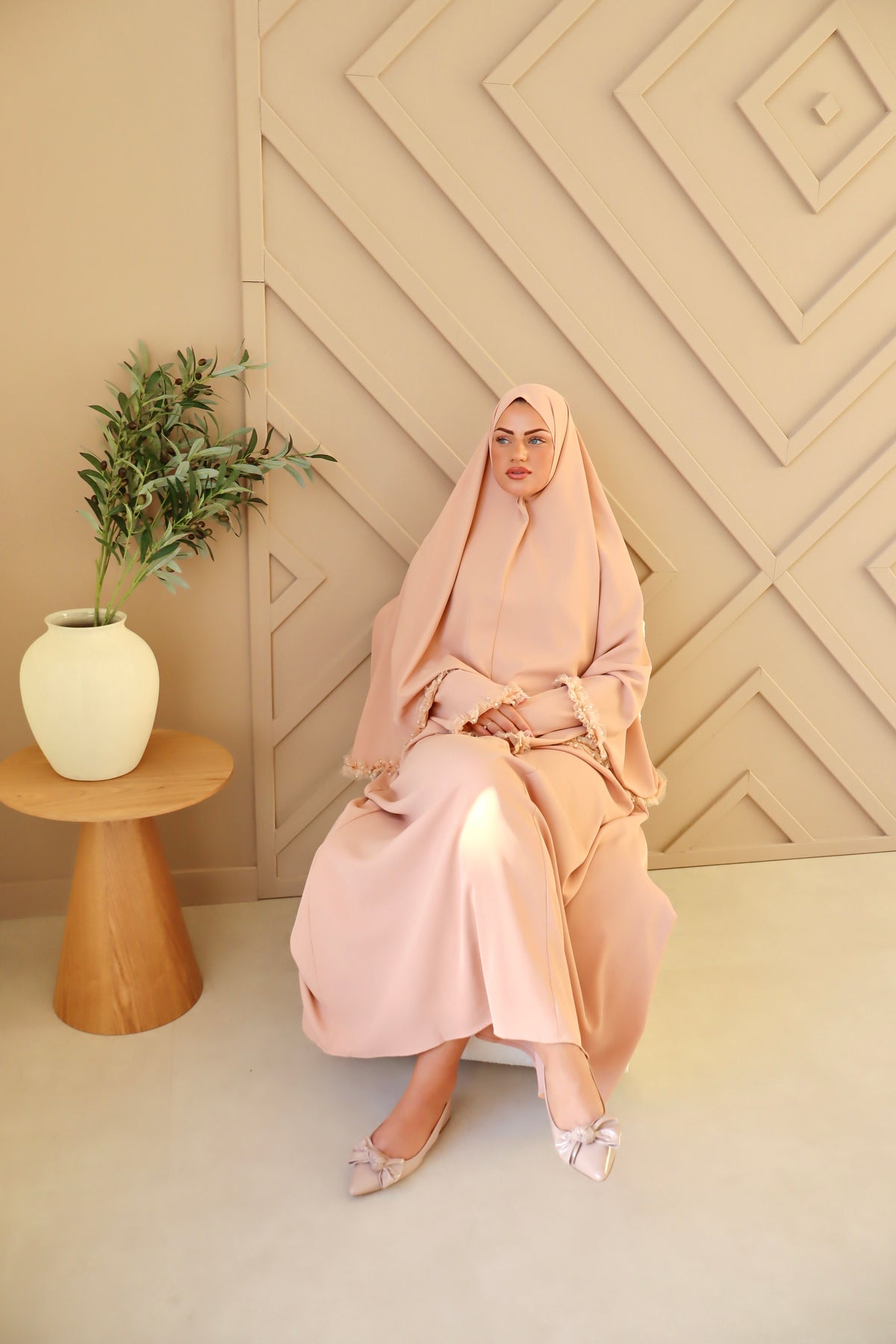 The Salmon Pearl Khimaar Set
